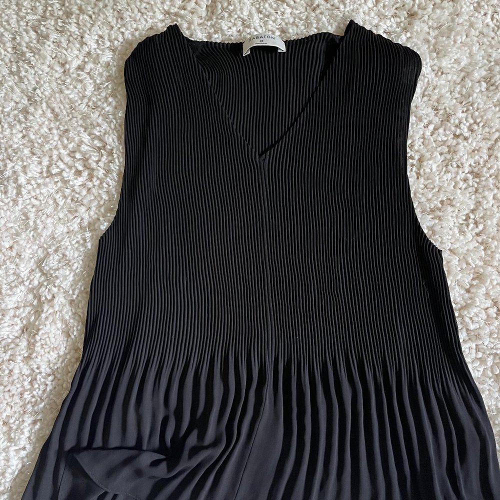 black babaton blouse